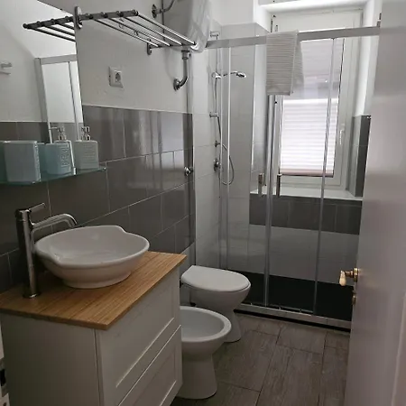 Via Genova Tatil Evi